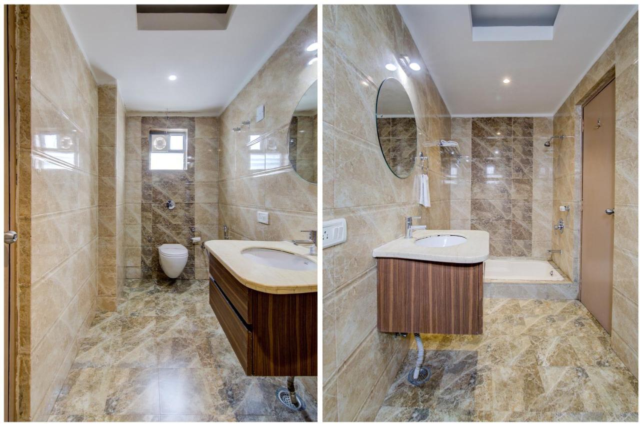 אחמדאבאד Oyo 1545 Hotel Shivani International מראה חיצוני תמונה